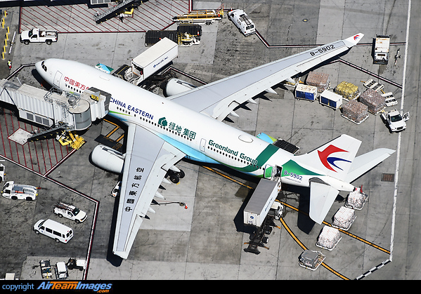 Airbus A330-243 Airbus A330-243