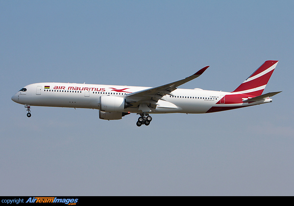 First A350 for Air Mauritius Airbus A350-941