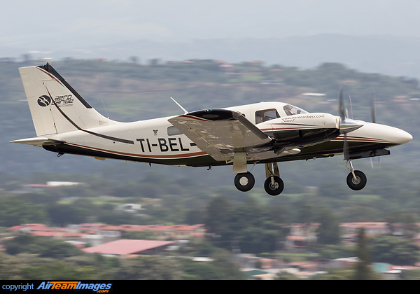 Piper PA-34-220T Seneca V Piper PA-34-220T Seneca V