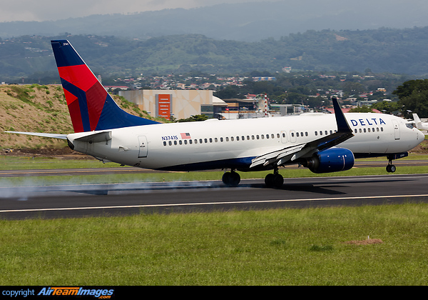Boeing 737-832 Boeing 737-832