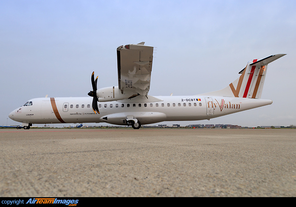 New Romanian airline FlyValan - Wearing the previous reg. - Paintjob by MAAS Aviation Services ATR 72-500