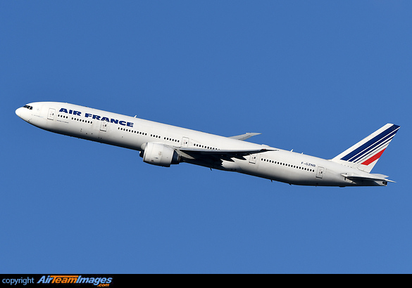 Boeing 777-328/ER Boeing 777-328/ER