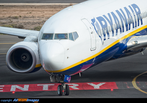 Boeing 737-8AS Boeing 737-8AS