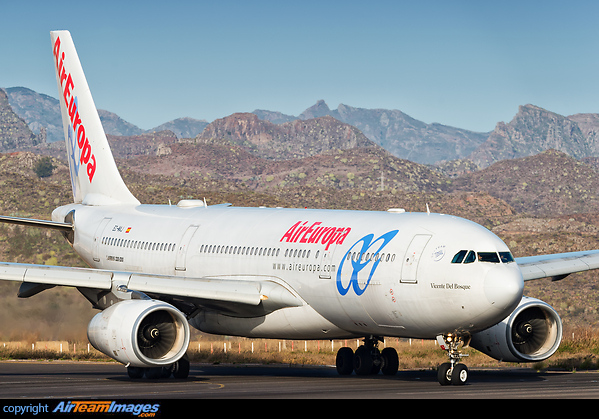 Airbus A330-243 Airbus A330-243