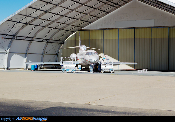 Stripping the aircraft before painting Dassault Falcon 50