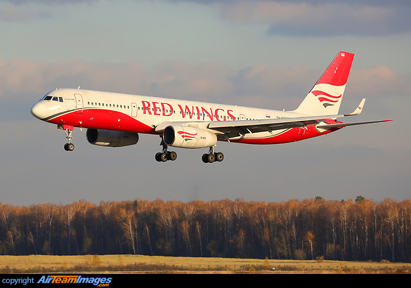 Tupolev Tu-204-100B Tupolev Tu-204-100B