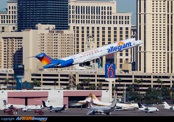 McDonnell Douglas MD-83 McDonnell Douglas MD-83