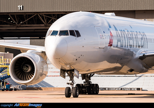 Boeing 777-223/ER Boeing 777-223/ER
