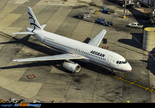 Airbus A320-232 Airbus A320-232