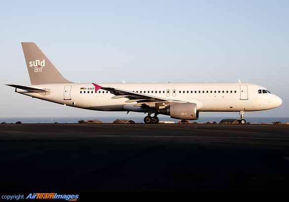 Airbus A320-214 Airbus A320-214