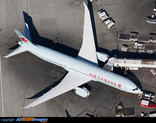 Boeing 787-9 Dreamliner