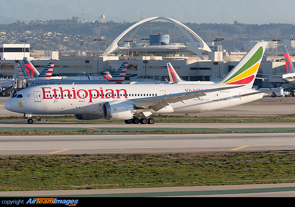 Boeing 787-8 Dreamliner Boeing 787-8 Dreamliner
