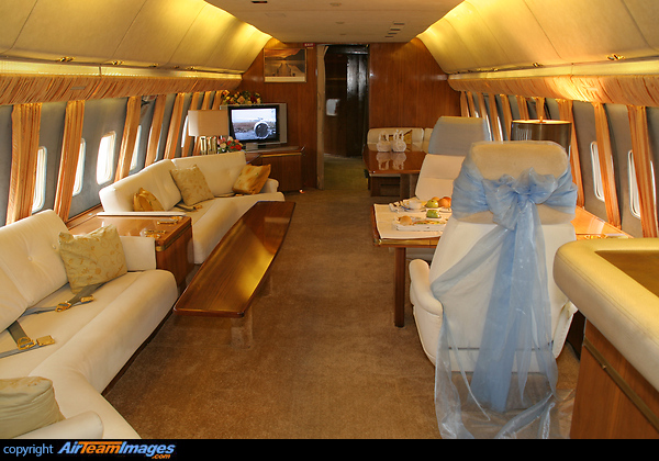 Cabin view of this executive aircraft, former Imperial Palace Air. The TV screen is actually connected with a camera mounted on the nose. Boeing 727-30