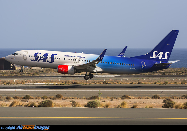 Boeing 737-86N Boeing 737-86N