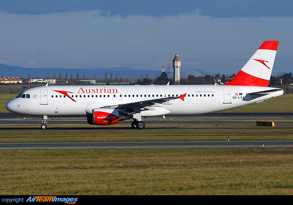 Airbus A320-216 Airbus A320-216