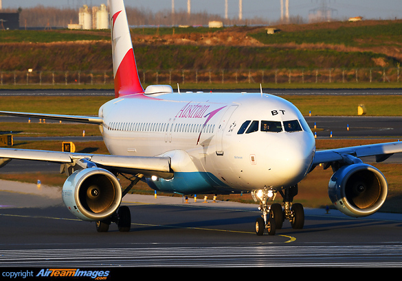 Airbus A320-214 Airbus A320-214