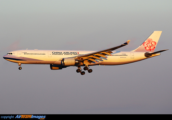 Airbus A330-302 Airbus A330-302