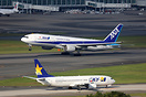 Boeing 777-281