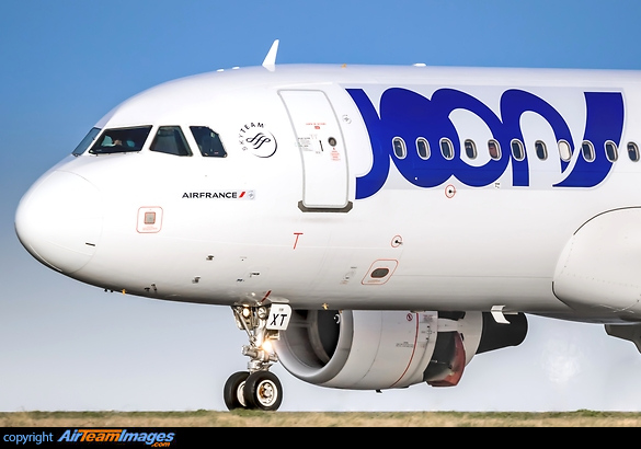 Airbus A320-214 Airbus A320-214