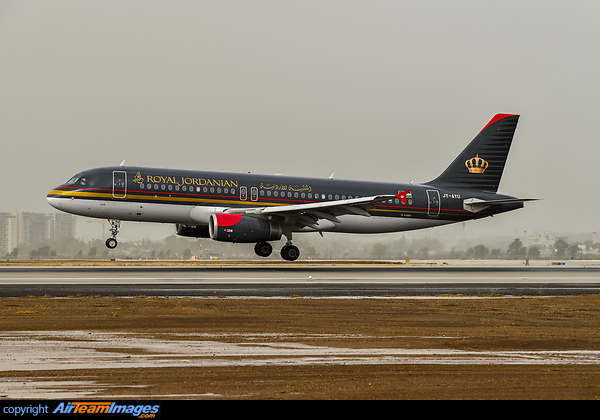 Airbus A320-232 Airbus A320-232