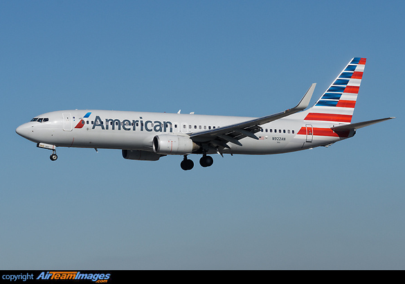 Boeing 737-823 Boeing 737-823