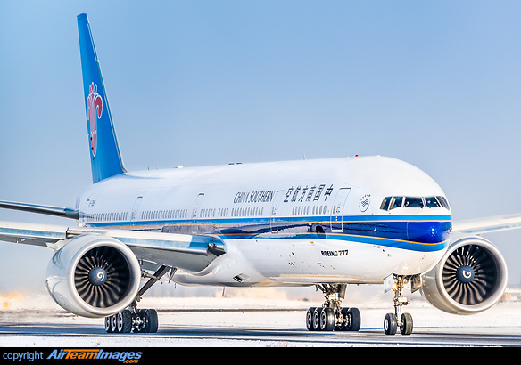 Boeing 777-31B/ER Boeing 777-31B/ER