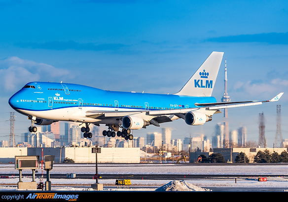 Boeing 747-406M Boeing 747-406M