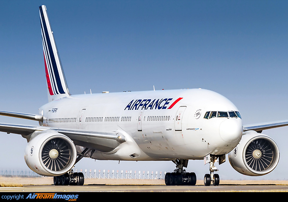 Boeing 777-228/ER Boeing 777-228/ER