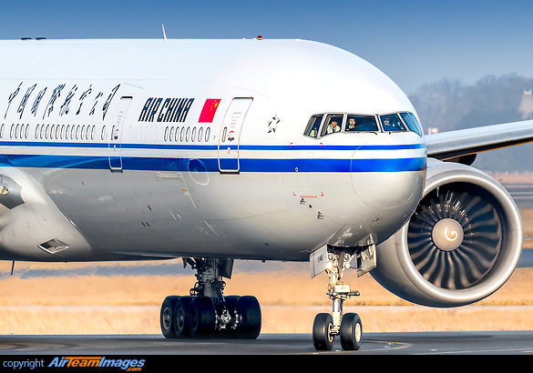 Boeing 777-39L/ER Boeing 777-39L/ER