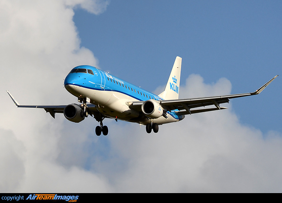 Embraer ERJ-175STD Embraer ERJ-175STD