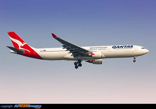 Airbus A330-303 Airbus A330-303