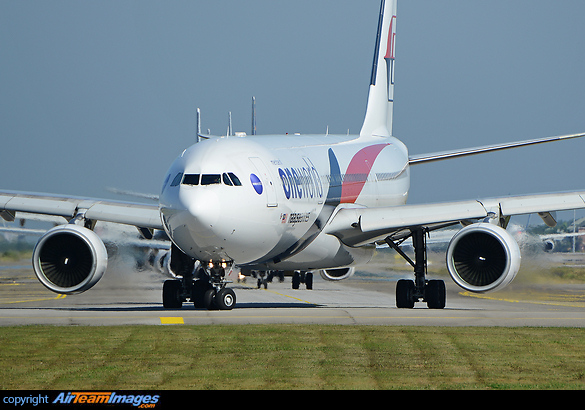 Airbus A330-323 Airbus A330-323