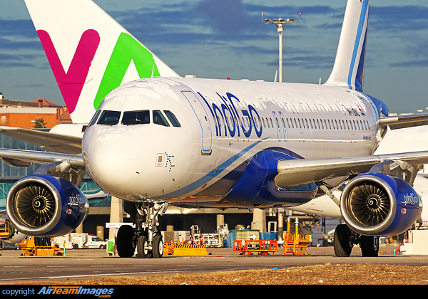 Airbus A320-232 Airbus A320-232
