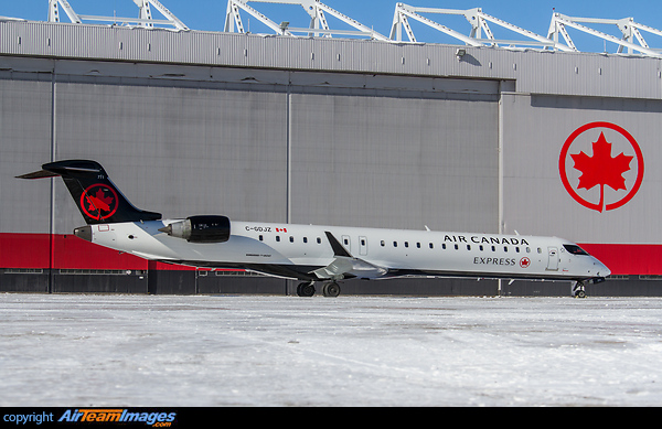 Bombardier CRJ-705ER Bombardier CRJ-705ER
