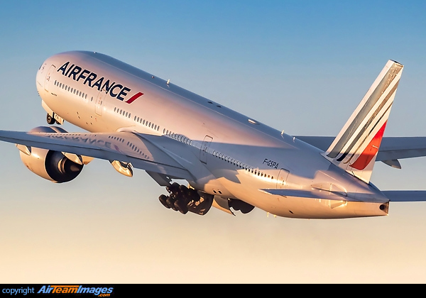 Boeing 777-228/ER Boeing 777-228/ER