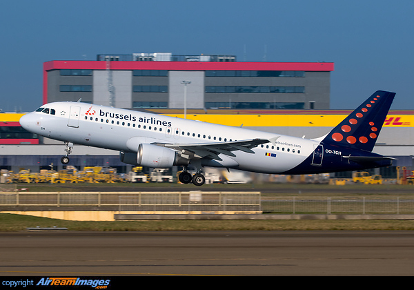 Former Thomas Cook Belgium aircraft. Airbus A320-214
