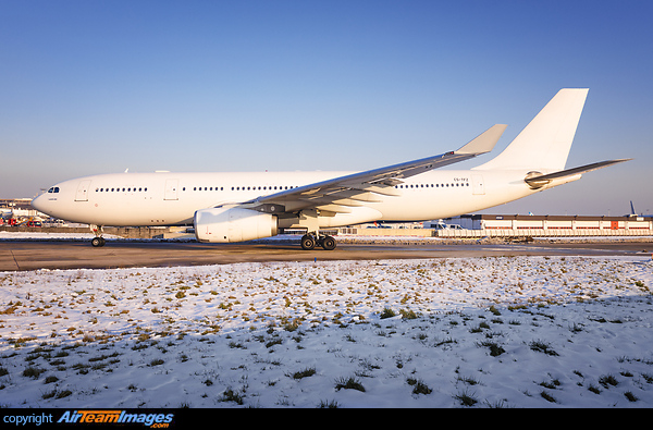 Airbus A330-243 Airbus A330-243
