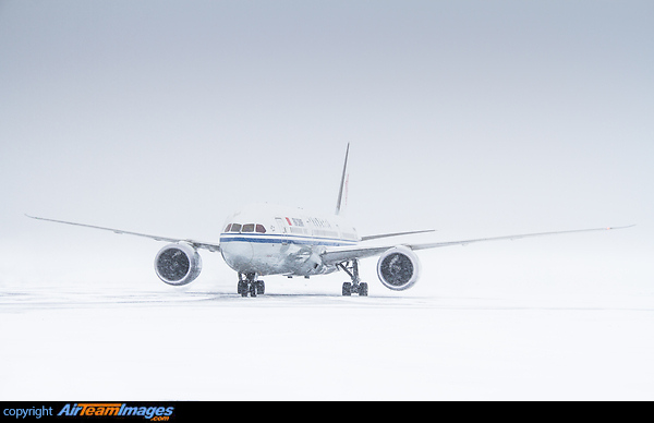 Boeing 787-9 Dreamliner Boeing 787-9 Dreamliner