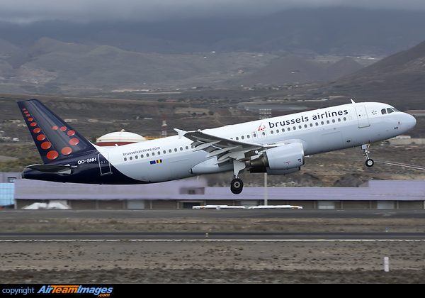 Airbus A320-214 Airbus A320-214