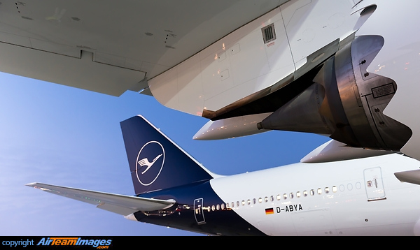 Boeing 747-830 Boeing 747-830