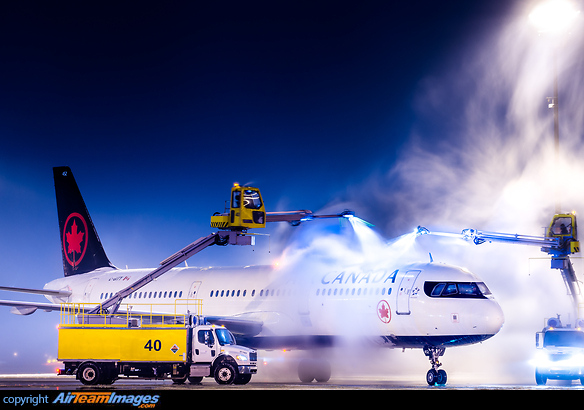 Airbus A321-211 Airbus A321-211