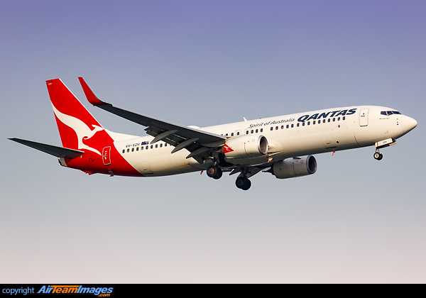 Boeing 737-838 Boeing 737-838