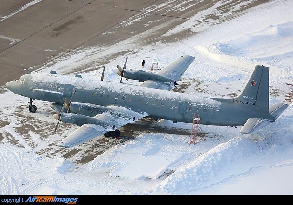 Ilyushin Il-18M Ilyushin Il-18M