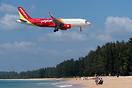 Airbus A320-214