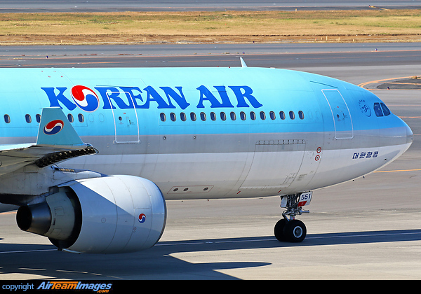 Airbus A330-322 Airbus A330-322