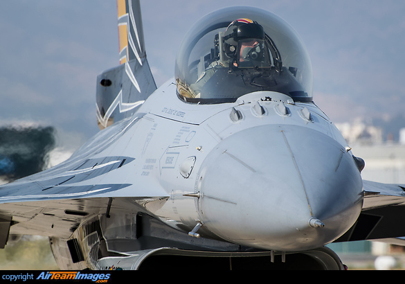F-16AM Fighting Falcon F-16AM Fighting Falcon