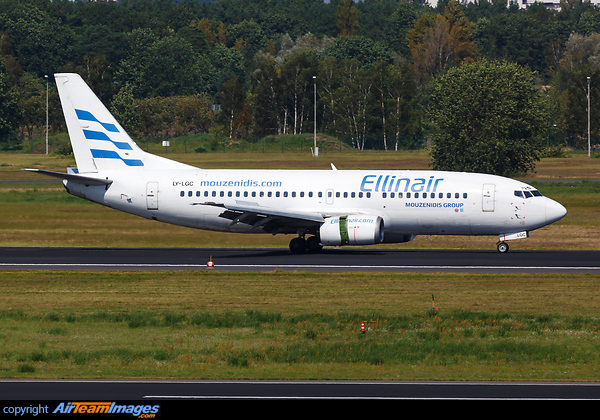 Boeing 737-382 Boeing 737-382