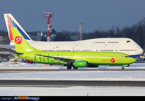 Boeing 737-8GJ Boeing 737-8GJ
