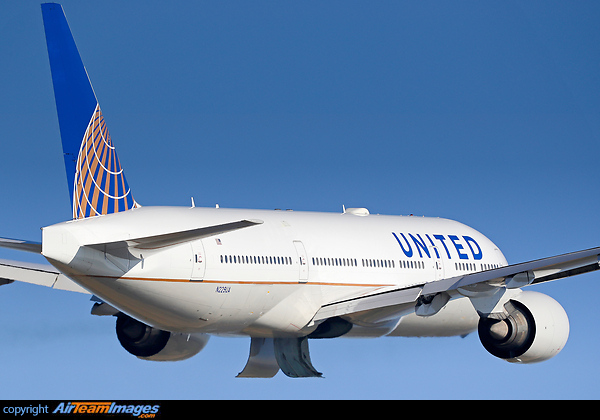 Boeing 777-222/ER Boeing 777-222/ER