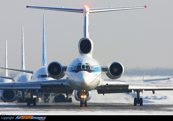 Tupolev Tu-154M Tupolev Tu-154M